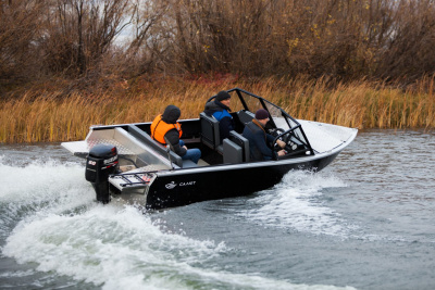 Моторная лодка Салют 480 NEO Fish