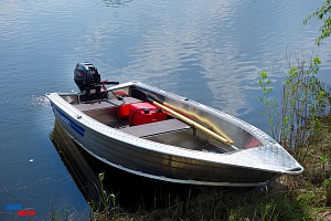 Моторная лодка Салют-360М