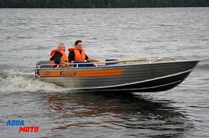 Моторная лодка Wellboat-46