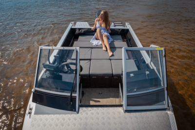 Моторная лодка Салют Realcraft 470