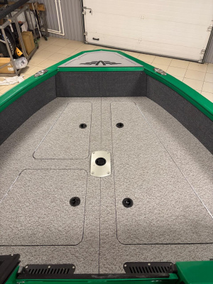 Лодка Волжанка X7 FishPro с доп.опциями