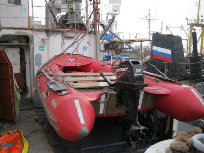 Лодка Фаворит F-470Д