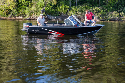 Моторная лодка Салют RealCraft 470 Fish PRO