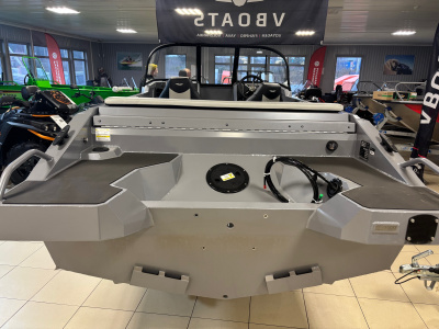 Лодка YAVA XL FISH с доп. опциями