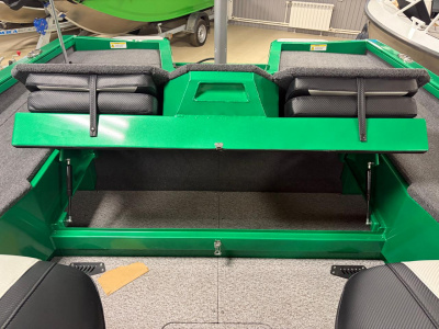 Лодка Волжанка X7 FishPro с доп.опциями