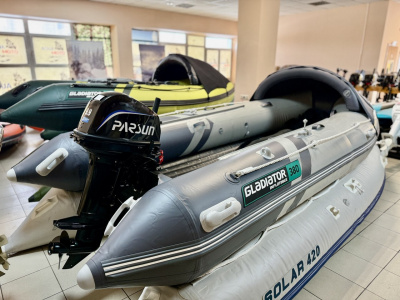 Лодка Gladiator E380 PRO + мотор Parsun T9.9