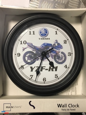 Часы YAMAHA YZF-R1