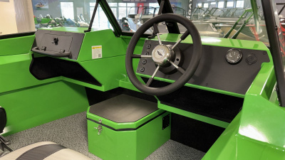 Лодка Волжанка 46 Фиш зеленая с доп.опциями