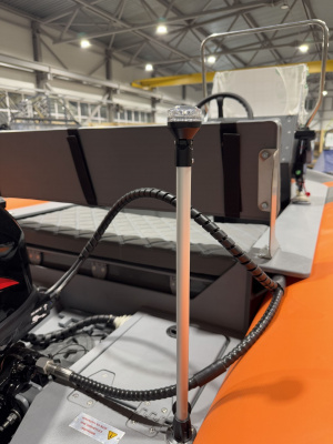 Моторная лодка РИБ ROGER Gelium 4300 (высокий борт, пластиковый конус) комплектация Расширенная