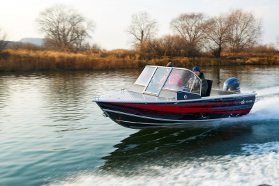 Моторная лодка Салют 460