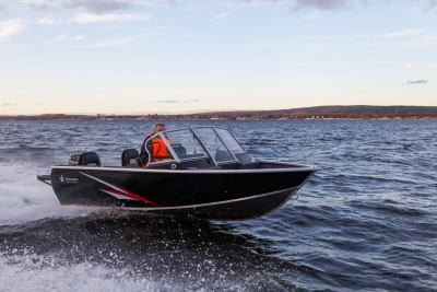 Моторная лодка Салют RealCraft 470 Fish PRO