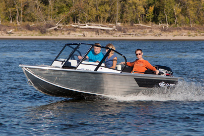 Моторная лодка Салют PRO 430 и PRO 430 JET