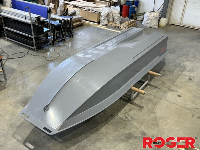 Моторная лодка ПНД ROGER Jet 4500 (тунельная)