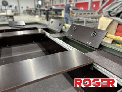 Моторная лодка ПНД ROGER Johnbot 3500 (бескилевая)